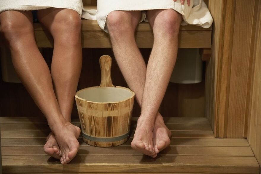 the infection of warts in the sauna