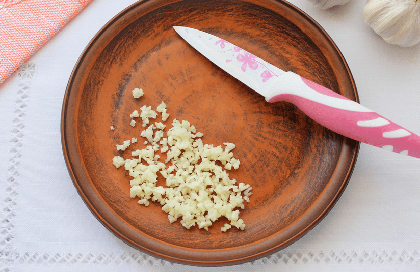 minced garlic to treat warts